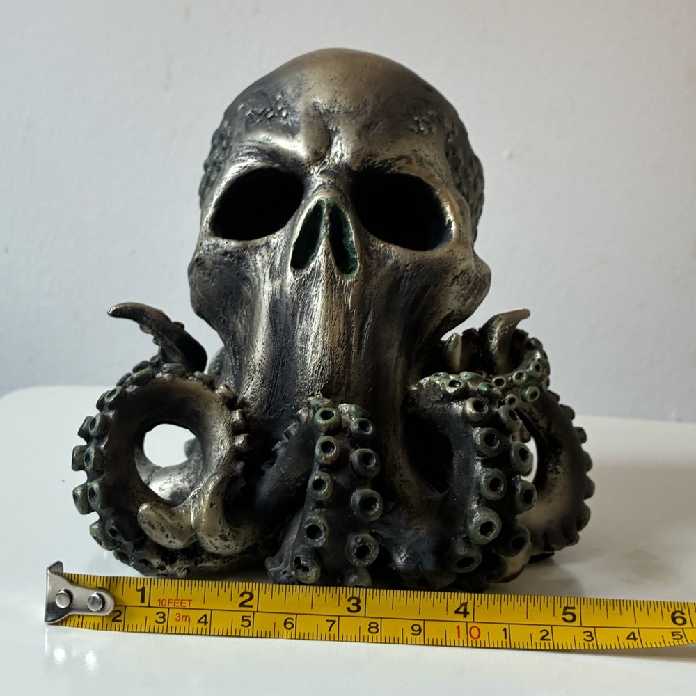 Octopus Skull Sculpture in Metallic Finish - Picture 15 of 16